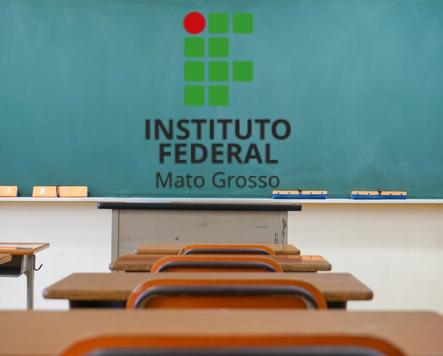 Capa Cursos Técnicos Gratuitos IFMT